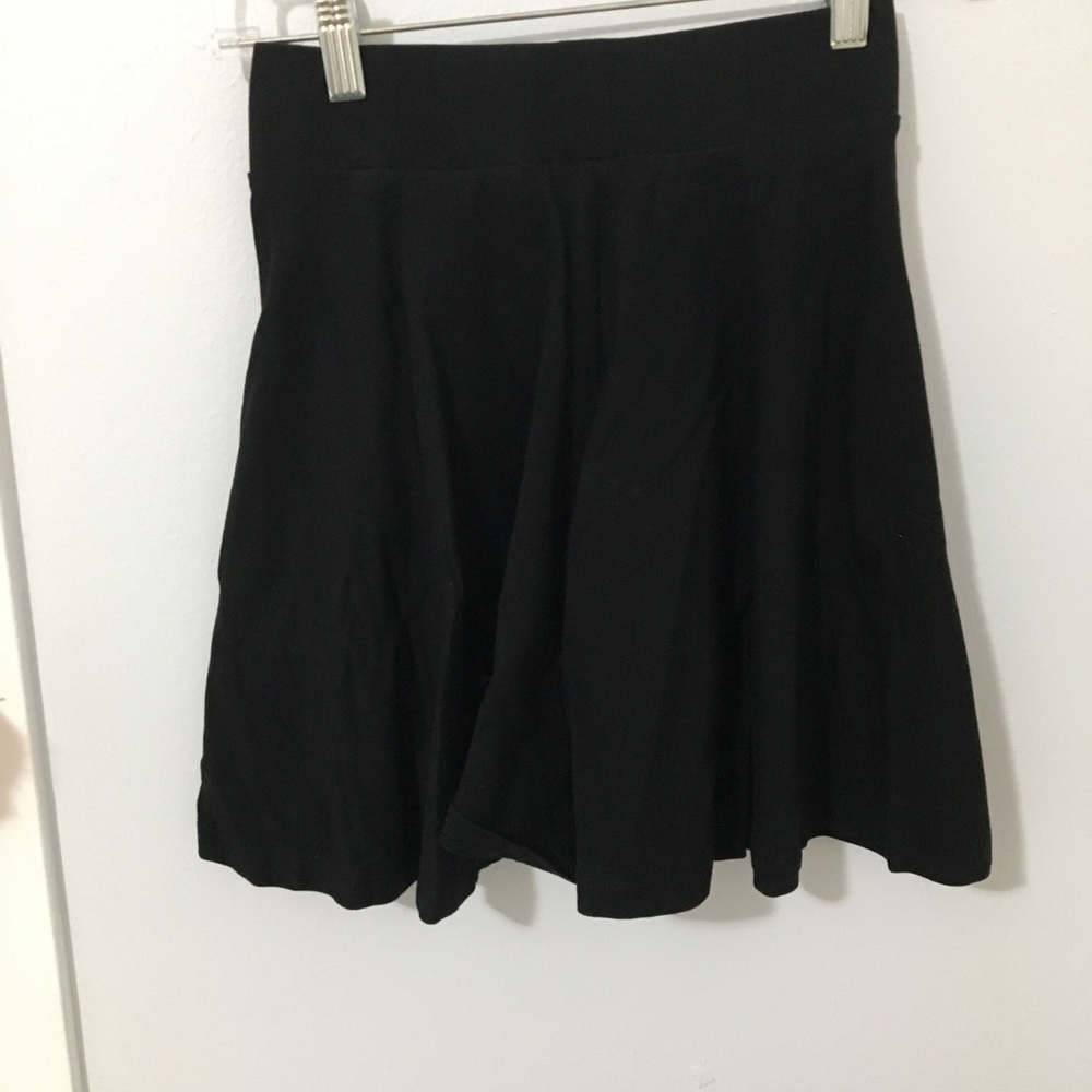 Black skater skirt